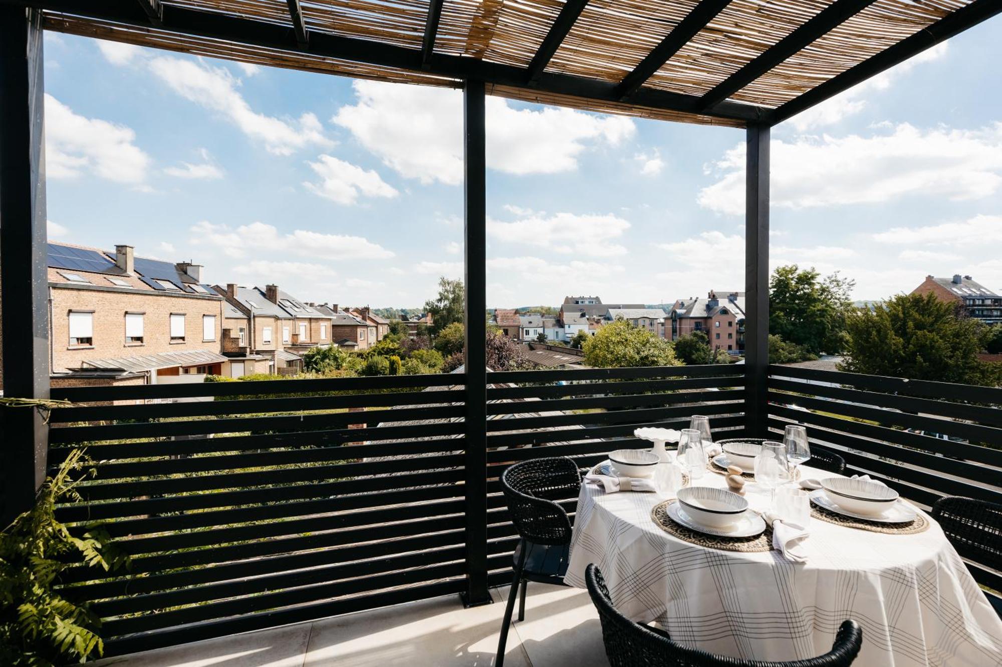 The Edgewater Suites - Skyline Namur Ngoại thất bức ảnh