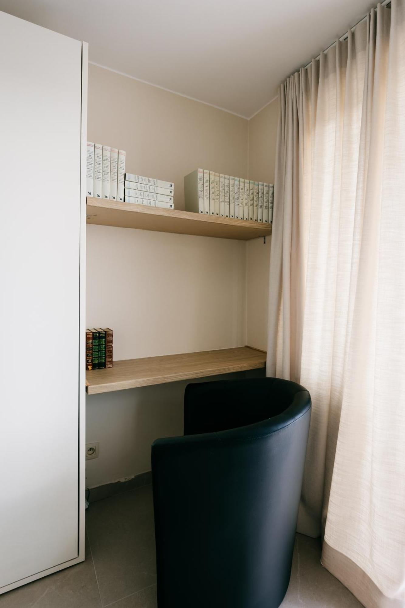 The Edgewater Suites - Skyline Namur Ngoại thất bức ảnh
