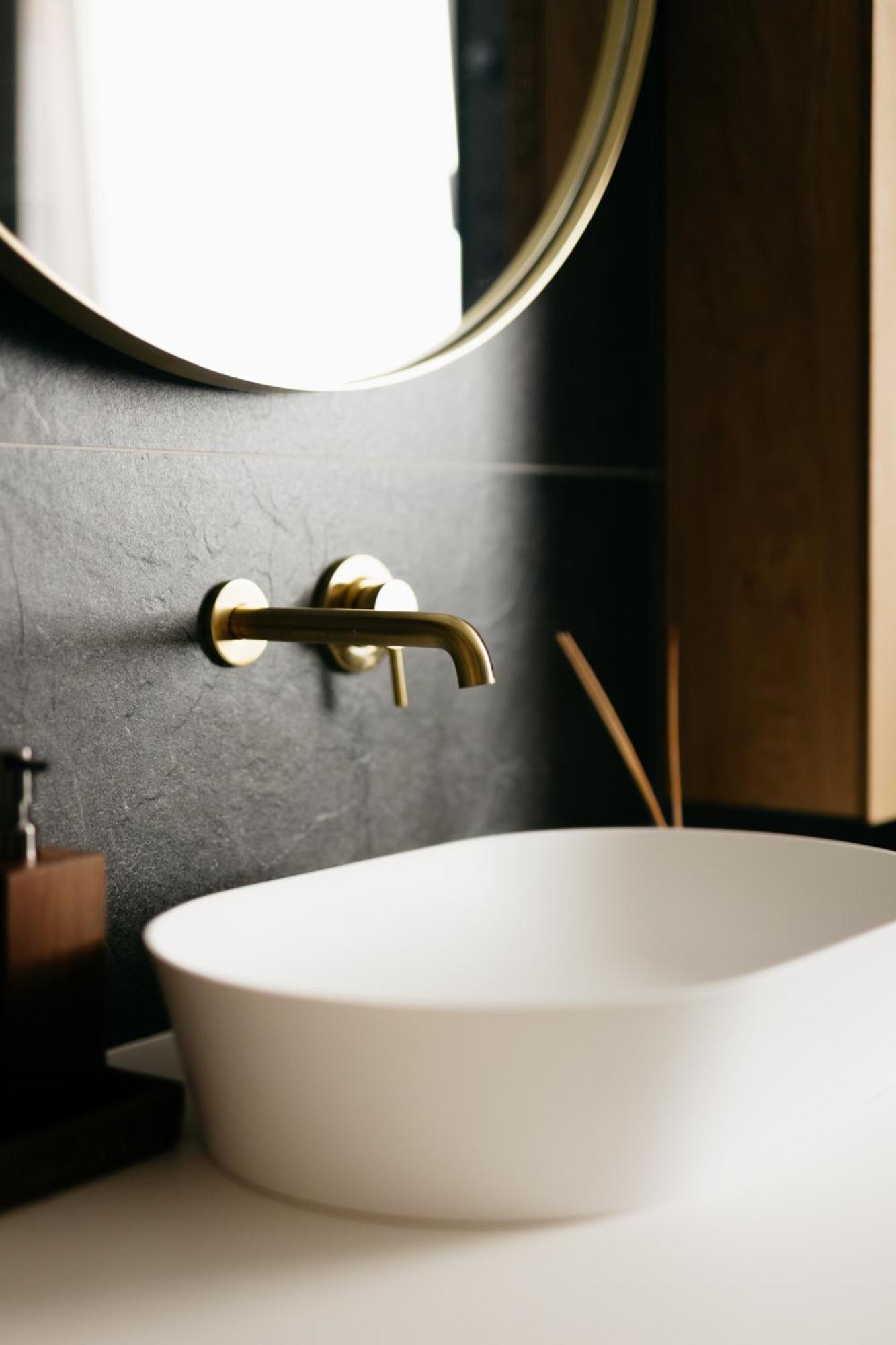 The Edgewater Suites - Skyline Namur Ngoại thất bức ảnh