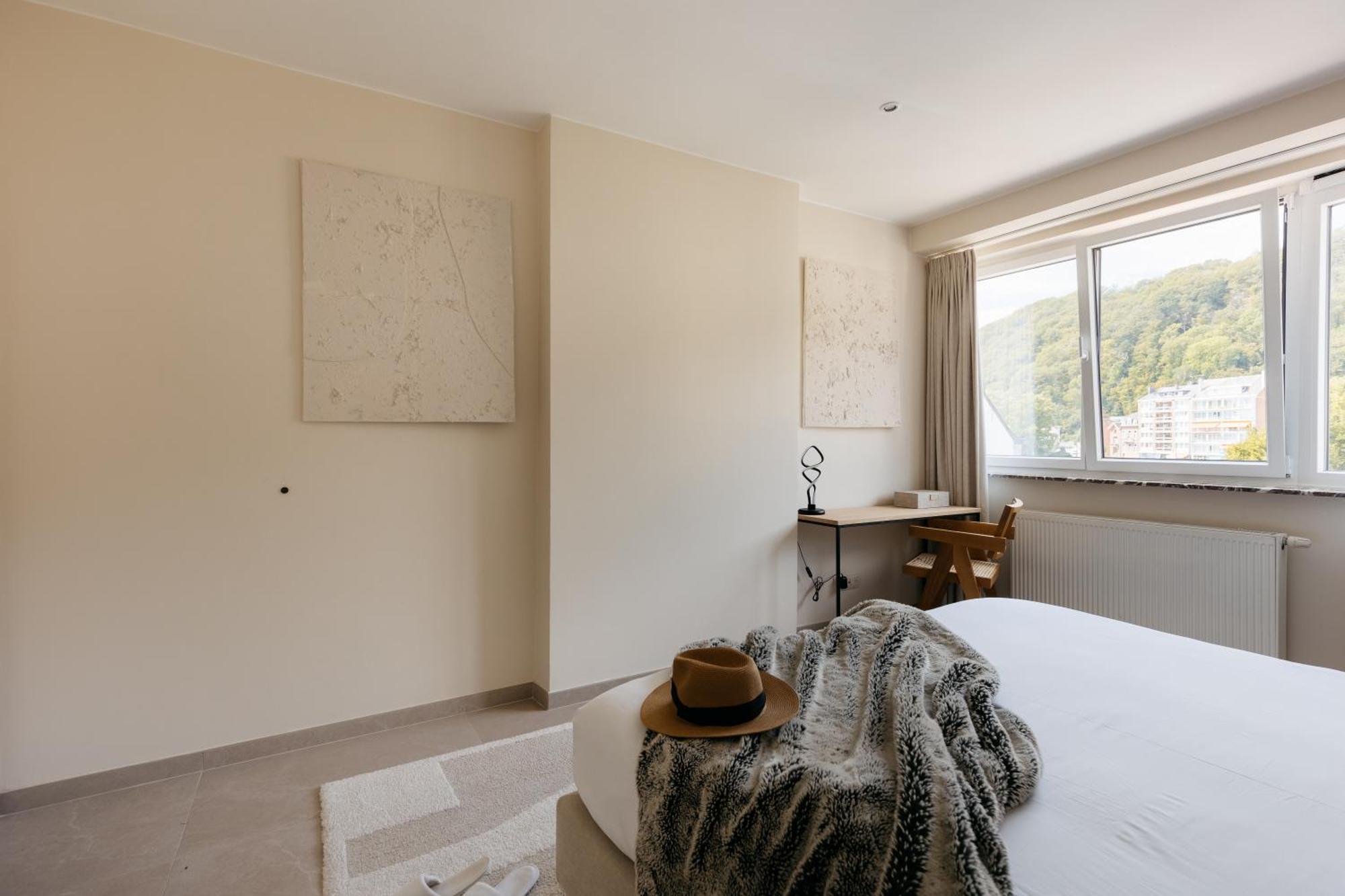The Edgewater Suites - Skyline Namur Ngoại thất bức ảnh